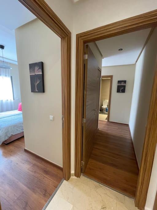 NouaceurChic & Cosy Flat Near Airport Lockbox Fast Wifiアパートメント エクステリア 写真