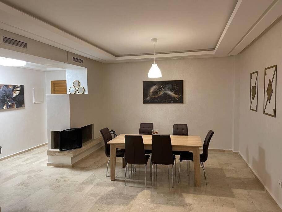 NouaceurChic & Cosy Flat Near Airport Lockbox Fast Wifiアパートメント エクステリア 写真